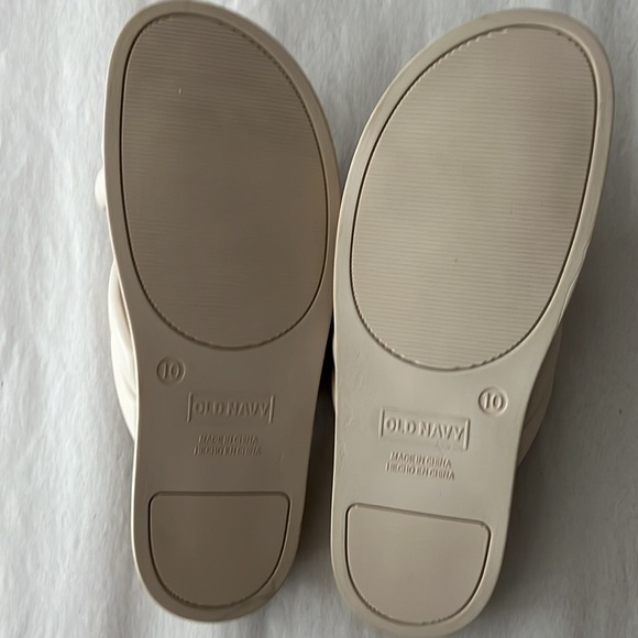 𝅺old Navy l Neutral Sandals - Picture 4 of 5